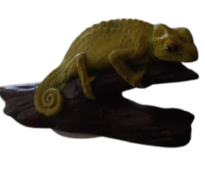 Medium Chameleon Cement Ornament