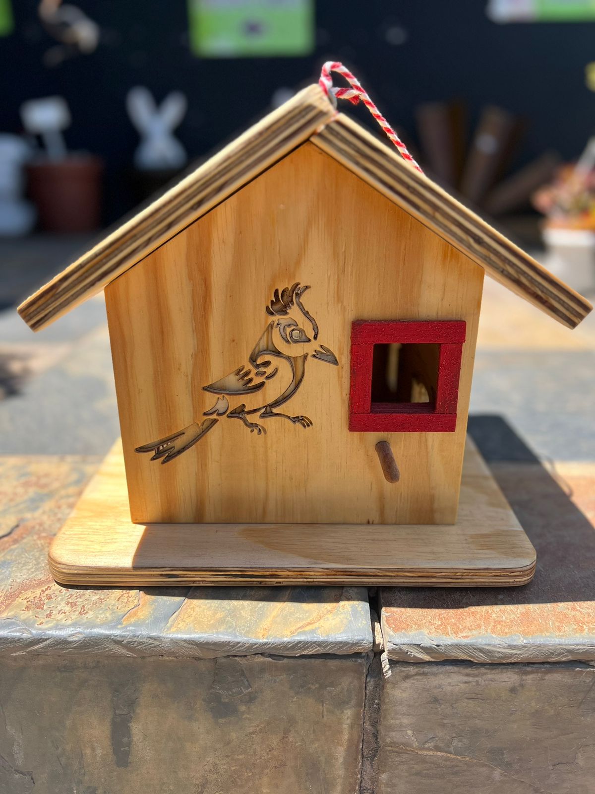 Hanging Wooden Bird House Feeder