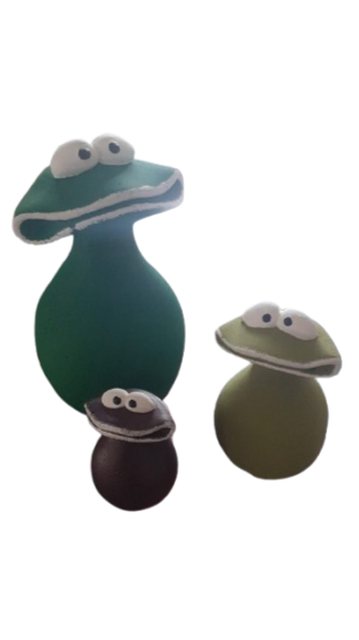 Frogs, set of Three cement decoration